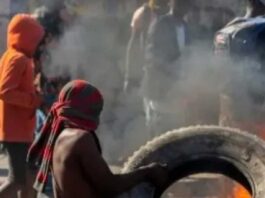 Niños en medio de guerra en haití