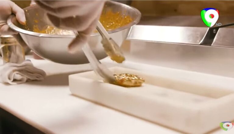 Extravagantes top 5 comidas hechas de Oro, las pagarías?