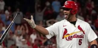 Albert Pujols conecta su "histórico'' jonrón 700