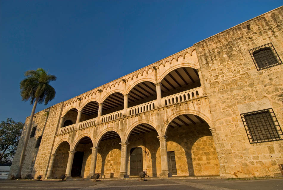 alcázar de colón (zona colonial, santo domingo)