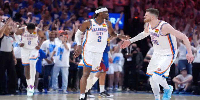 alexander y el thunder arrancan bien las finales del oeste