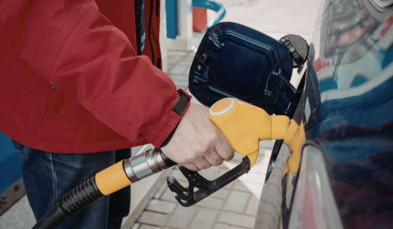 Aumentó la gasolina en medio de la euforia del béisbol