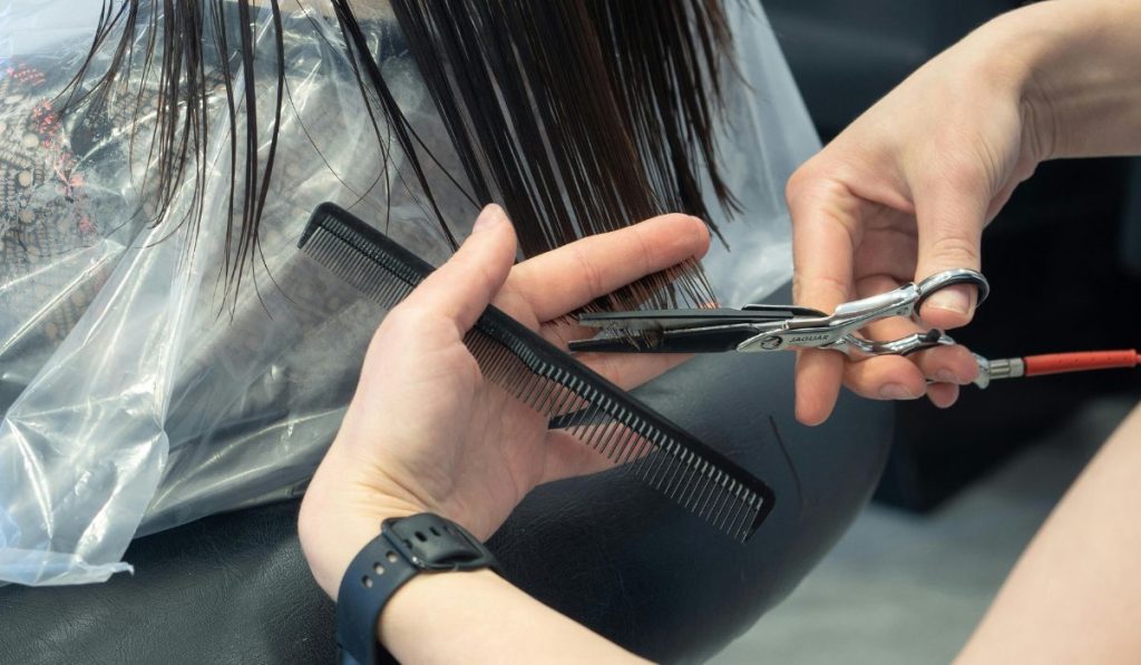 calendario lunar de noviembre 2025 y su influencia en el cabello