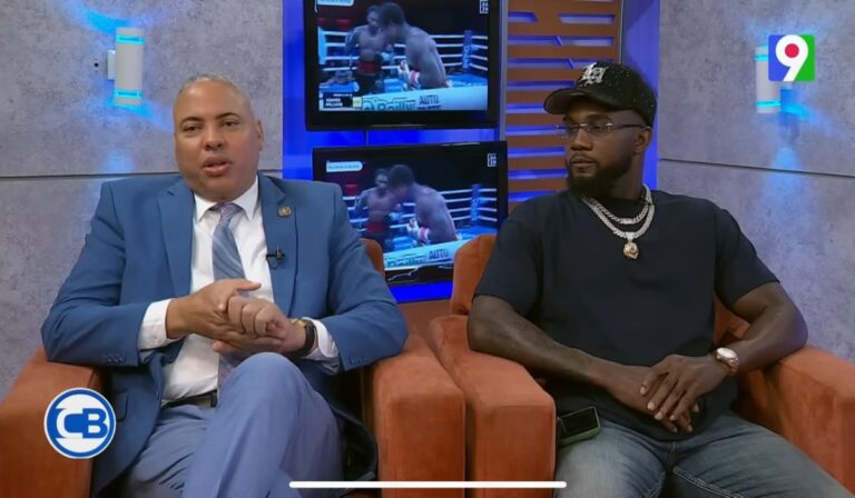 Carlos Adames sorprende al revelar la curiosa forma en la que vive con su esposa 