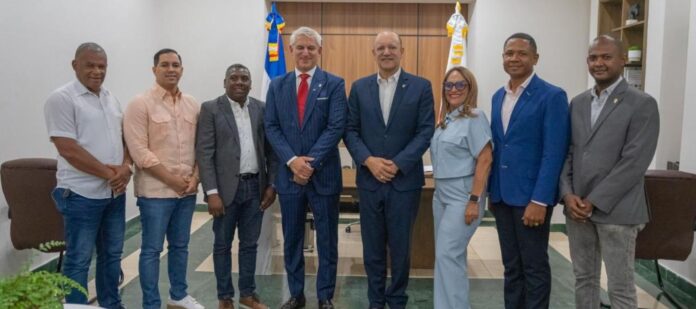 concejo de regidores de santiago reconoce al doctor david b. samadi como hijo adoptivo
