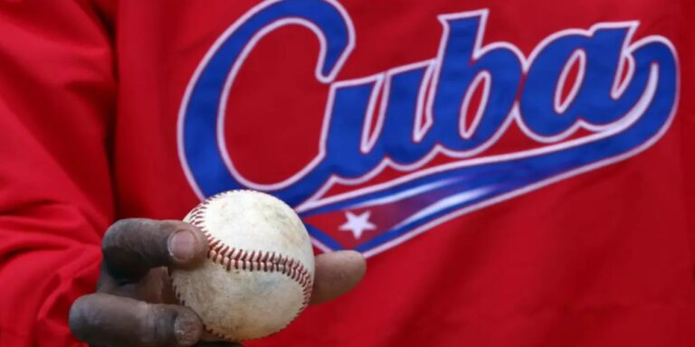 Cuba denuncia que EEUU negó la visa a ocho de sus delegados al Clásico Mundial de Béisbol