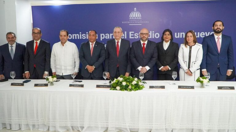 Del Quisqueya a las Grandes Ligas: Comisión propone la construcción de un nuevo estadio de Beisbol en el Ensanche la Fe.