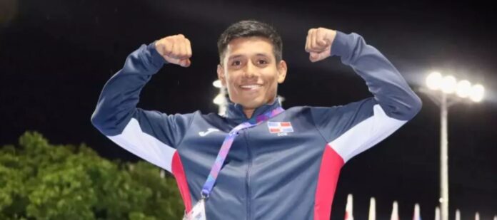 Dominicano Ruvalcaba logra el último billete para las semifinales de trampolín 3 metros