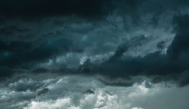 Lluvias volverán a incrementarse hacia la zona norte a partir de mañana y se prevé oleaje peligroso