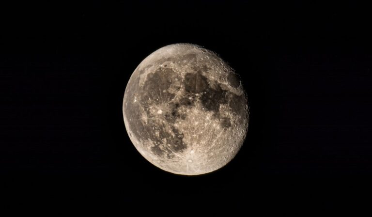 El cielo da espectáculo: Llega la imponente Superluna del 15 de junio