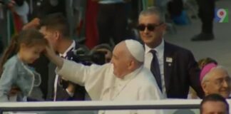 el papa francisco está muy enfermo al ser diagnosticado con pulmonía