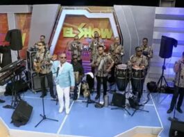 “El Torito” presentación musical en El Show del Mediodía