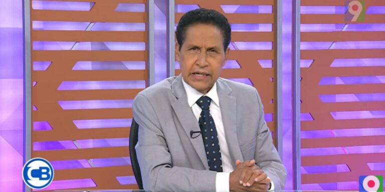 Carlos Batista: “En desacuerdo con el premio a Romeo Santos” |Con Los Famosos