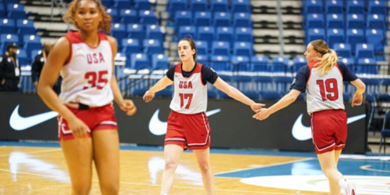 Estados Unidos aplasta a Puerto Rico y sigue invicto con España e Italia