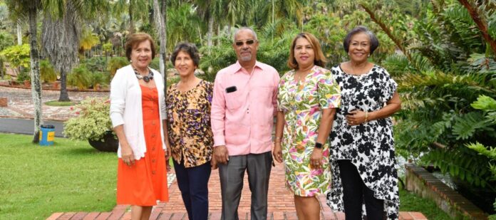 exposición orquídeas en el bosque al jardín botánico