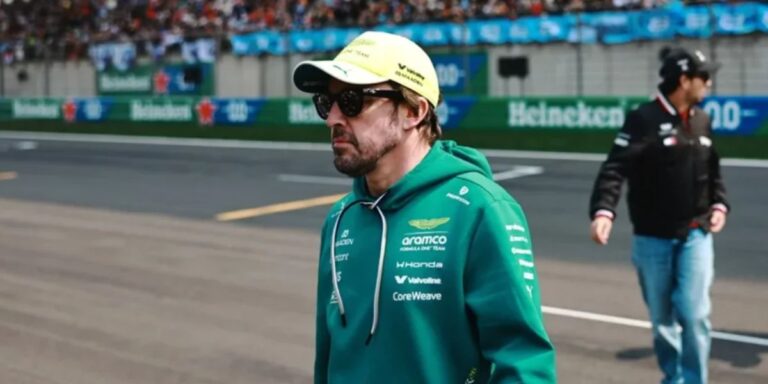 Fernando Alonso retrasa su llegada al GP de Japón por el nacimiento de su primer hijo