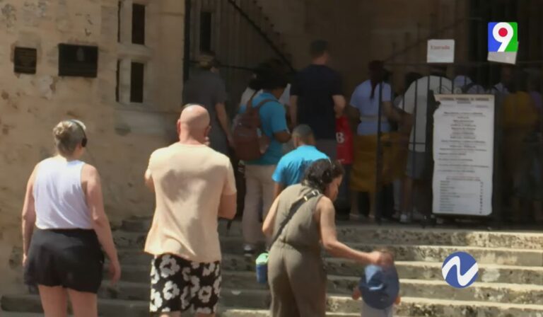 Guías informales, desorden que pone en riesgo el turismo o conflicto entre gremios