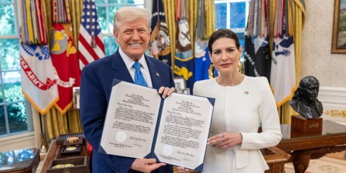 la embajadora maría isabel castillo báez, recientemente designada representante de la república dominicana ante los estados unidos