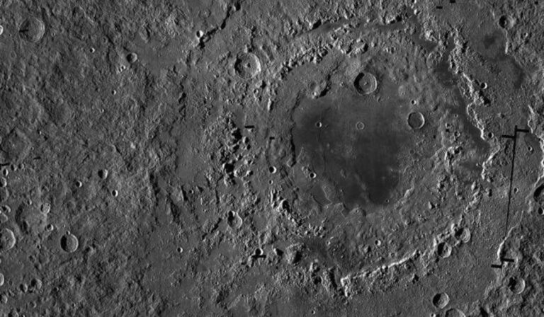 La misión Artemis II nos trae imágenes de la luna como nunca antes la habíamos visto