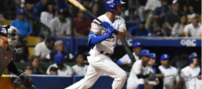 Licey blanquea a las Águilas