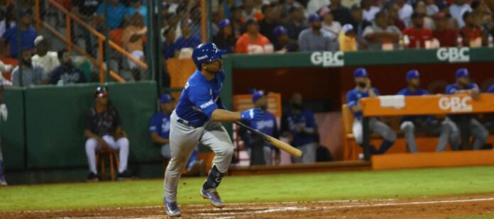 Licey remonta y vence a Toros en La Romana