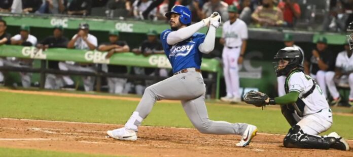 Licey somete a Estrellas