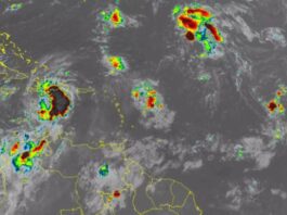 Los vientos máximos sostenidos de la tormenta Franklin aumentan de 65 a 75km/h