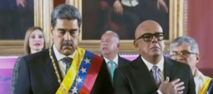 Maduro se proclama presidente de Venezuela sin haber mostrado las actas