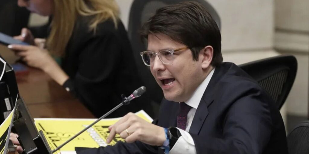 miguel uribe turbay