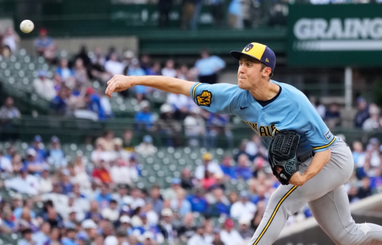 Misiorowski lanza seis entradas en blanco, Uribe salva y Cerveceros vencen a Cachorros