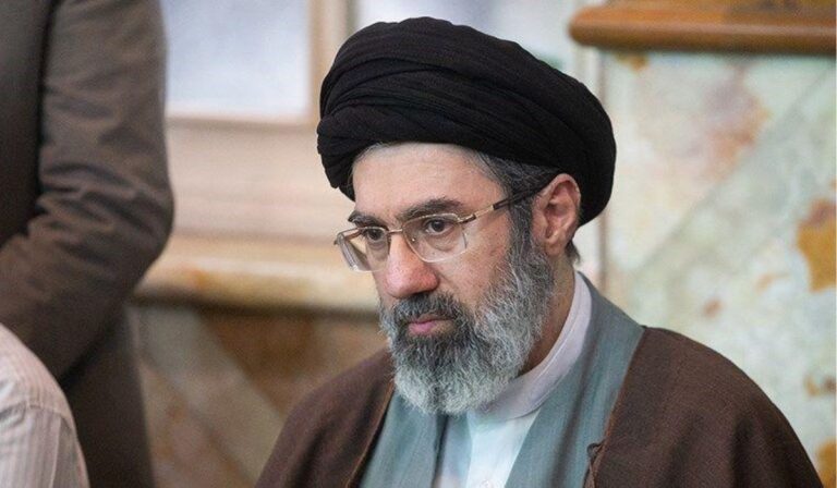 Mojtaba Khamenei, asume el poder a pesar de la negativa de Donald Trump