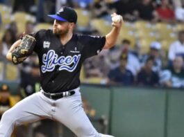 Moyers brilla en blanqueada del Licey sobre Águilas