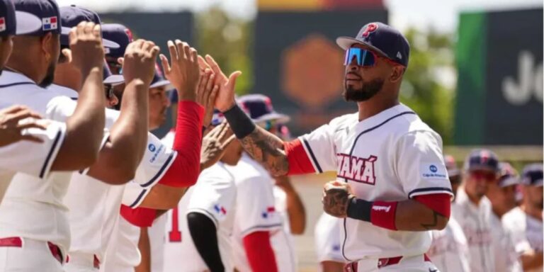Panamá sorprende a Canadá y evita la eliminación del Clásico Mundial de Béisbol