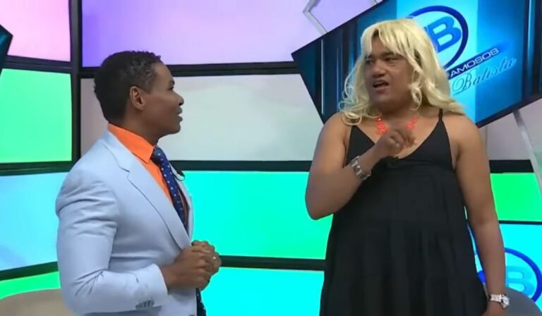 Parodia Con los Famosos: Consultas a la Dra. Perla Abreu