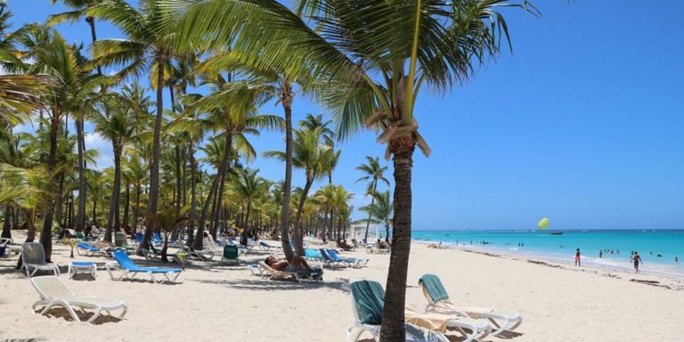 Playa Arena Gorda: El rincón turquesa que enamora en Punta Cana