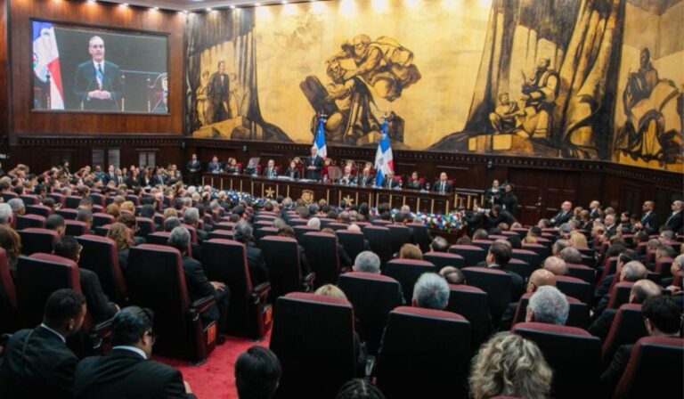 Récord histórico de 11.7 millones de visitantes consolidan a RD como hub turístico del Caribe