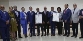 Senado de la Republica reconoce a Raymond Pozo y a Miguel Cespedes por sus aportes