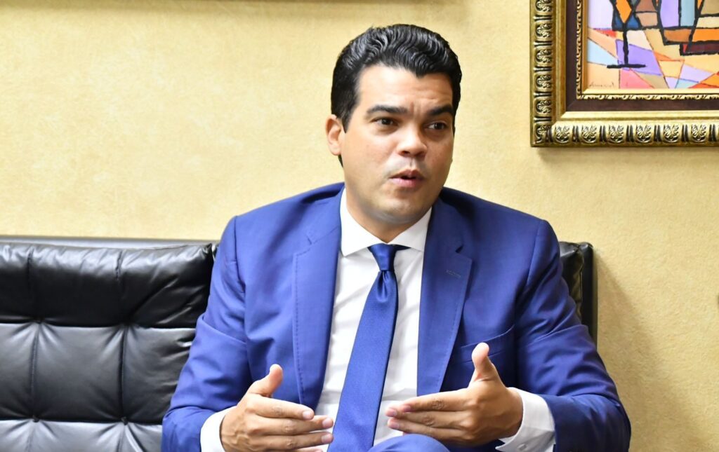 wellington arnaud, director del inapa